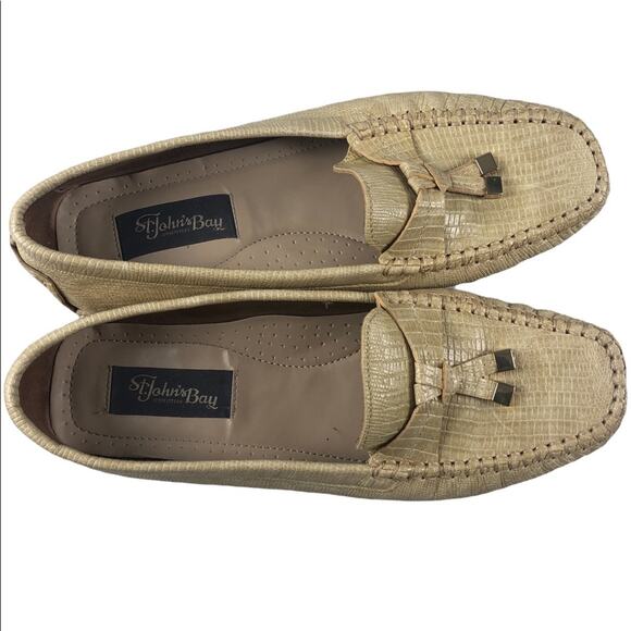 St.John’s Bay Faux driving moccasins 9 - Picture 3 of 10
